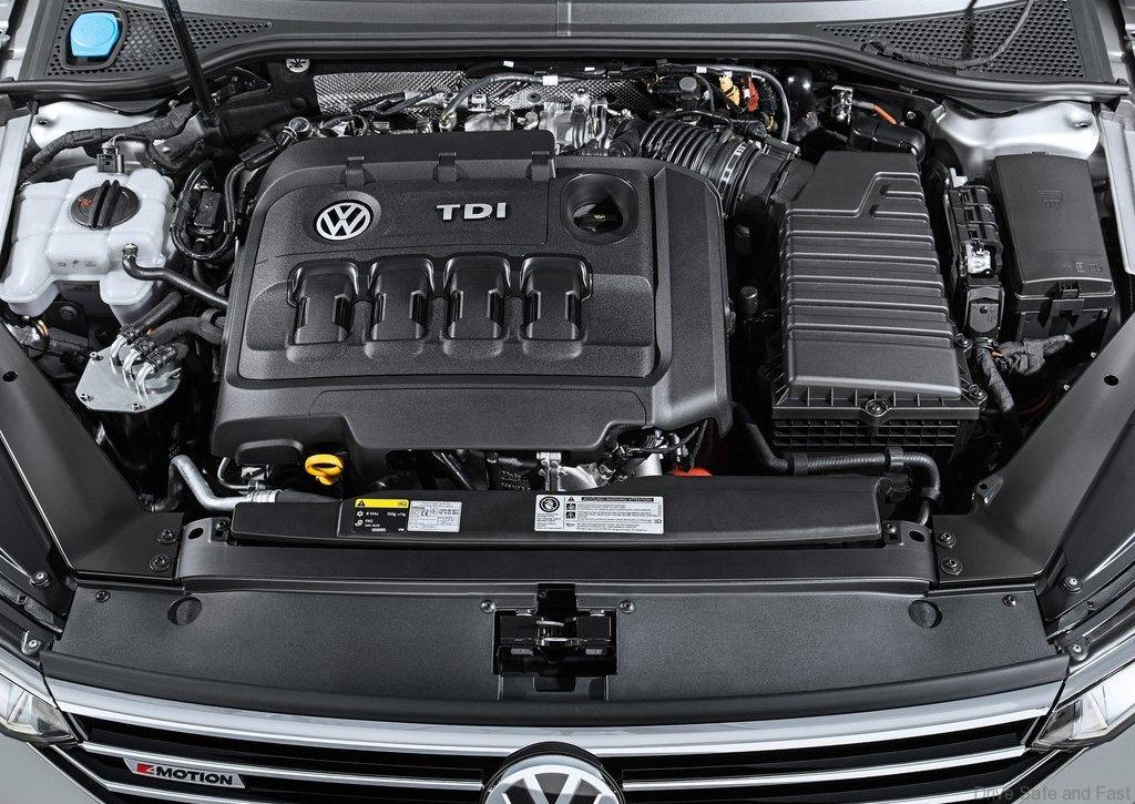 Volkswagen-Passat_2015_3