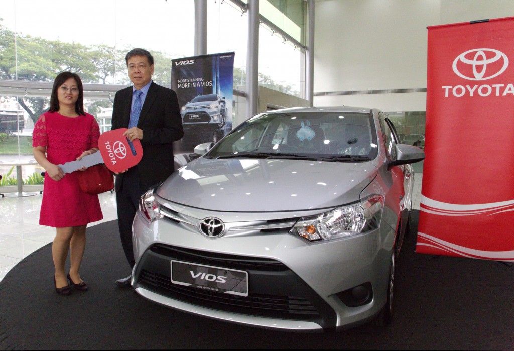 WOW 02_Ms Hei Lay Tin from Johor Bahru with her Vios J  (AT)