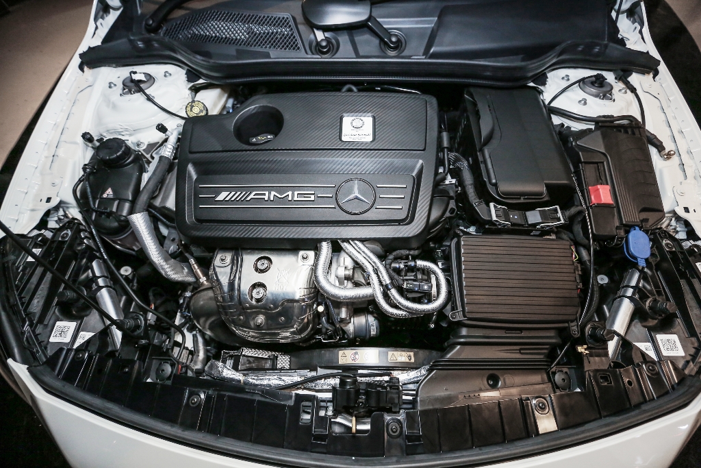 Mercedes-AMG GLA 45 4MATIC (17)