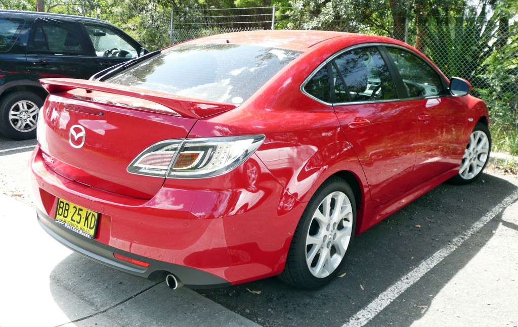 2009_Mazda6_(GH_MY09)_Luxury_Sports_hatchback_(2009-11-29)