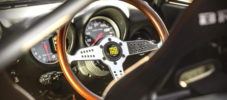 Momo-Heritage-steering-wheel 1.0